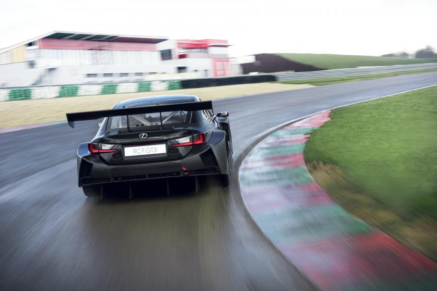  Lexus RC F GT3 2017 года  (фото 18 из 39)